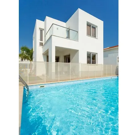 Colonian Villa Larnaka